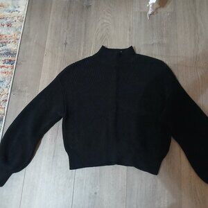 Forever 21 Women's Medium Black Sweater, Waist Length